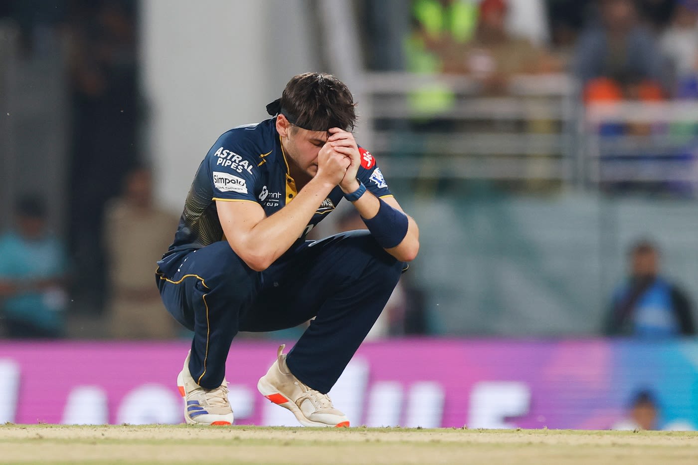 Gerald Coetzee reacts to a dropped chance