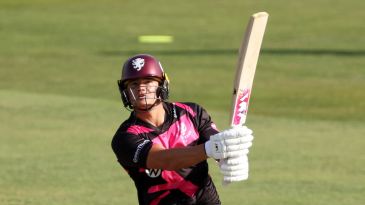 Smeed leads Somerset to emphatic victory over Derbyshire