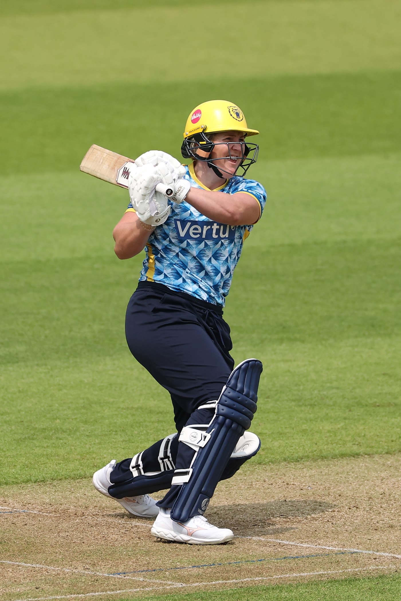 Laura Harris struck 77 off 34 balls