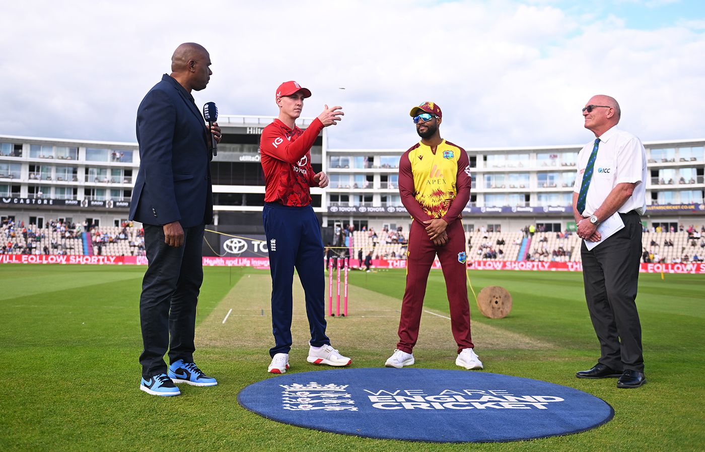 Harry Brook tosses the coin