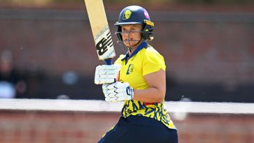 Bates leads the way for Durham as Somerset stay winless