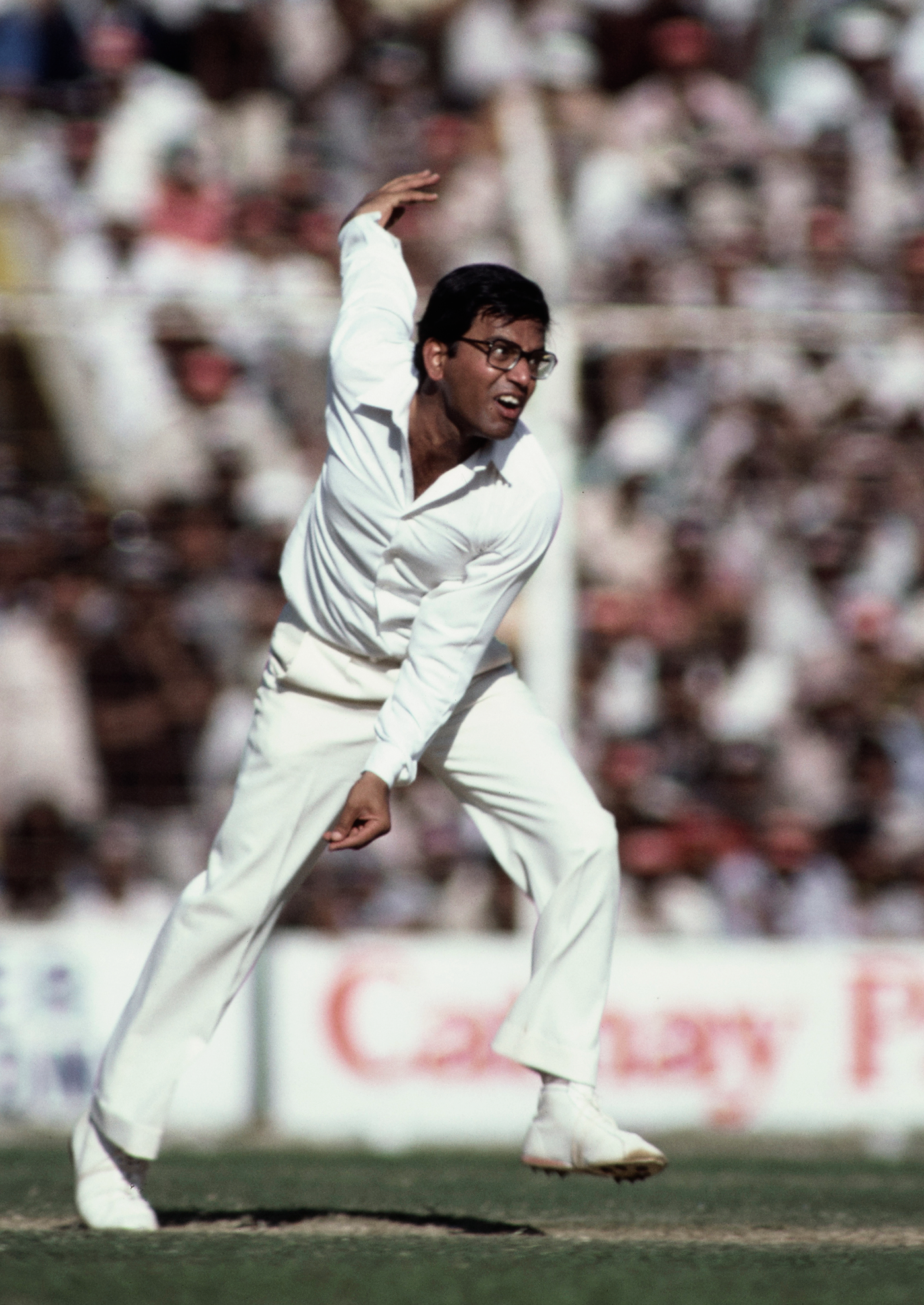 Dilip Doshi bowls