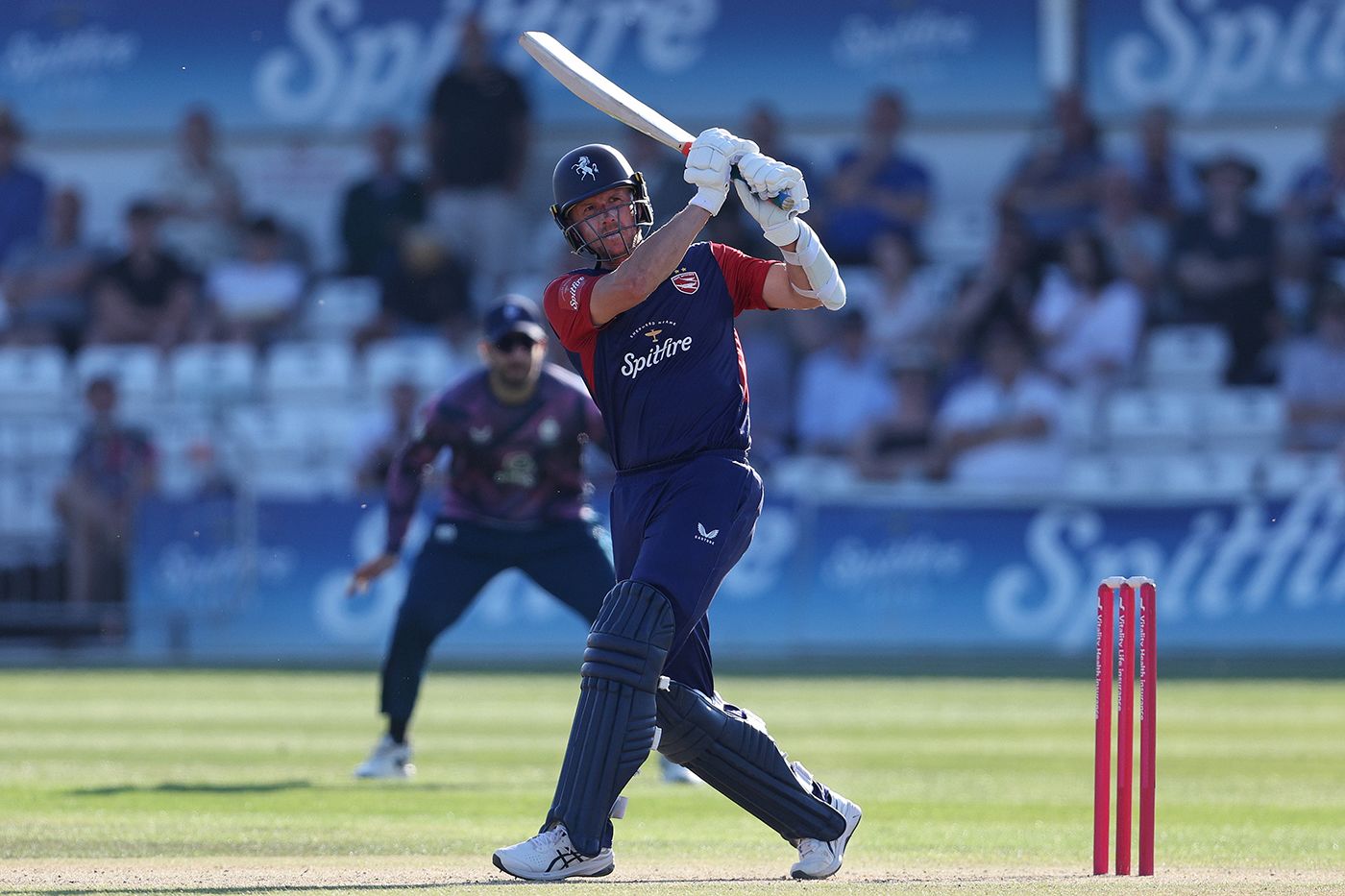 Joe Denly helped take Kent home with 46 off 31