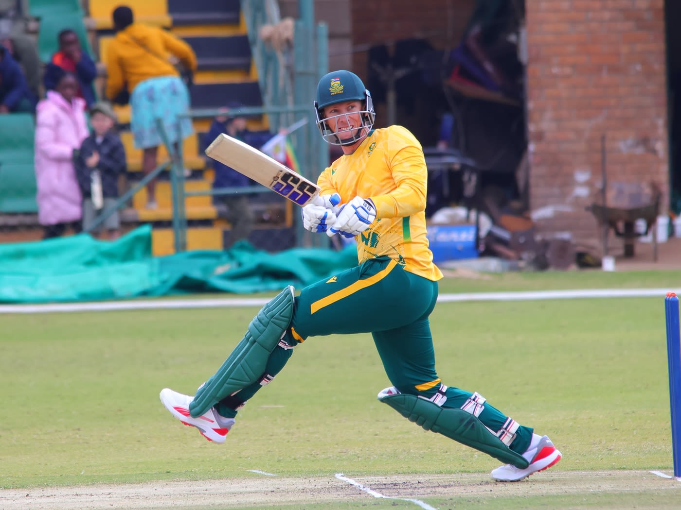 Rassie van der Dussen steadied the ship