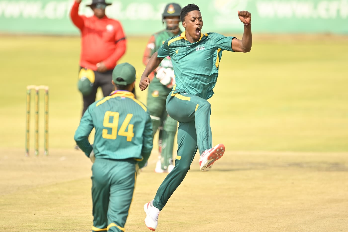 Ntando Soni took home six wickets