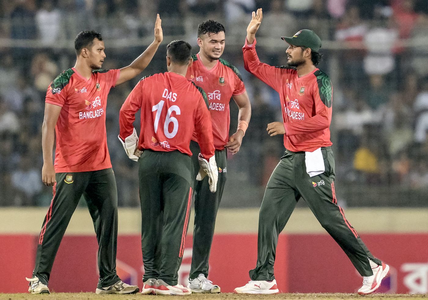 Taskin Ahmed and Mohammad Saifuddin struck late in the middle overs
