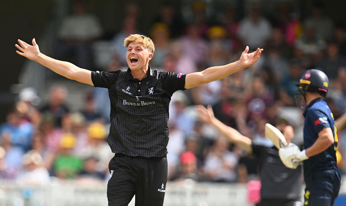 Alfie Ogborne celebrates the wicket of Colin Ackermann