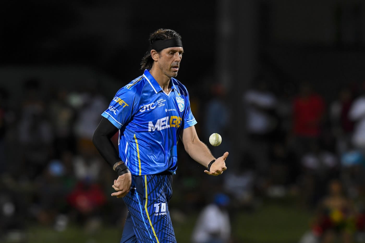 David Wiese defended 12 runs in the last over
