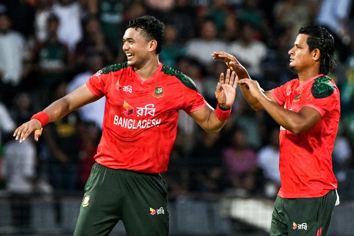 Taskin Ahmed and Nasum Ahmed shared five wickets between them