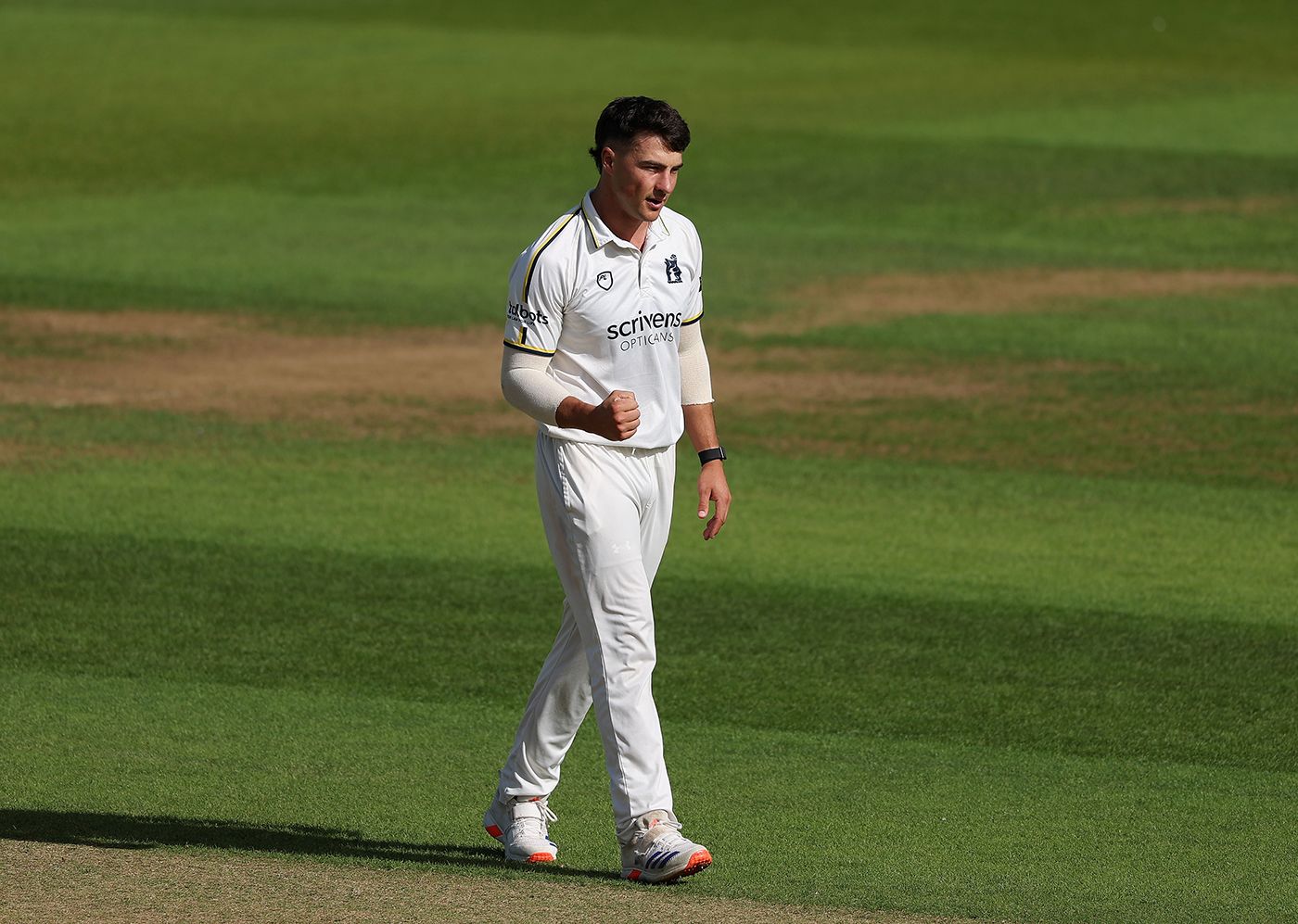 Michael Booth struck as Surrey chased a declaration