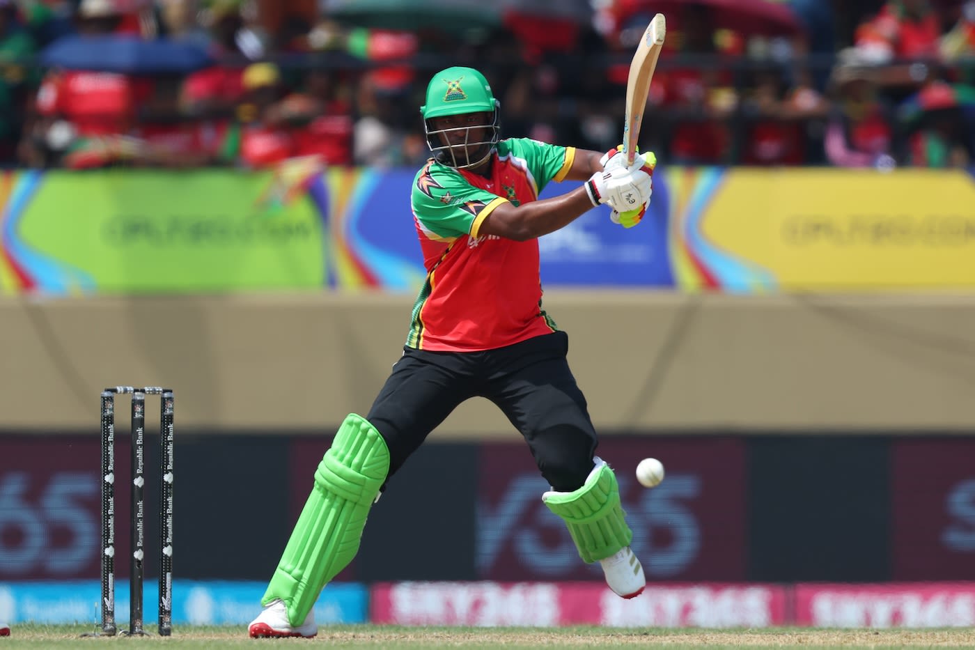Quentin Sampson powered the Guyana Amazon Warriors chase early on