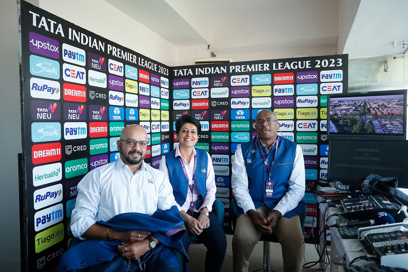 Murali Kartik, Anjum Chopra and Ian Bishop in the IPL commentary booth