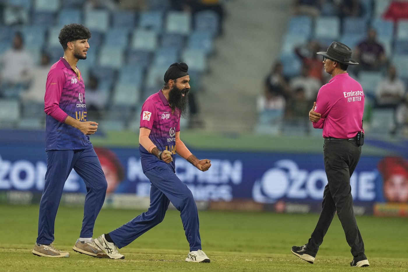 Simranjeet Singh derailed Pakistan's middle overs