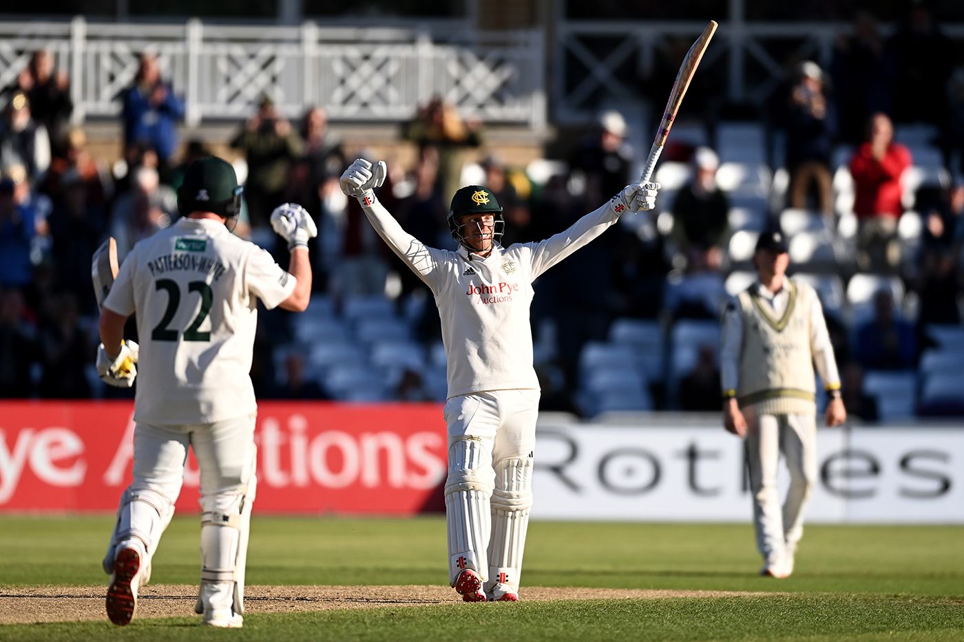 Kyle Verreynne celebrates after securing Nottinghamshire's second batting bonus point