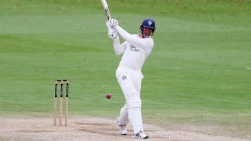 Jennings resists as Worcestershire keep Lancashire under pressure
