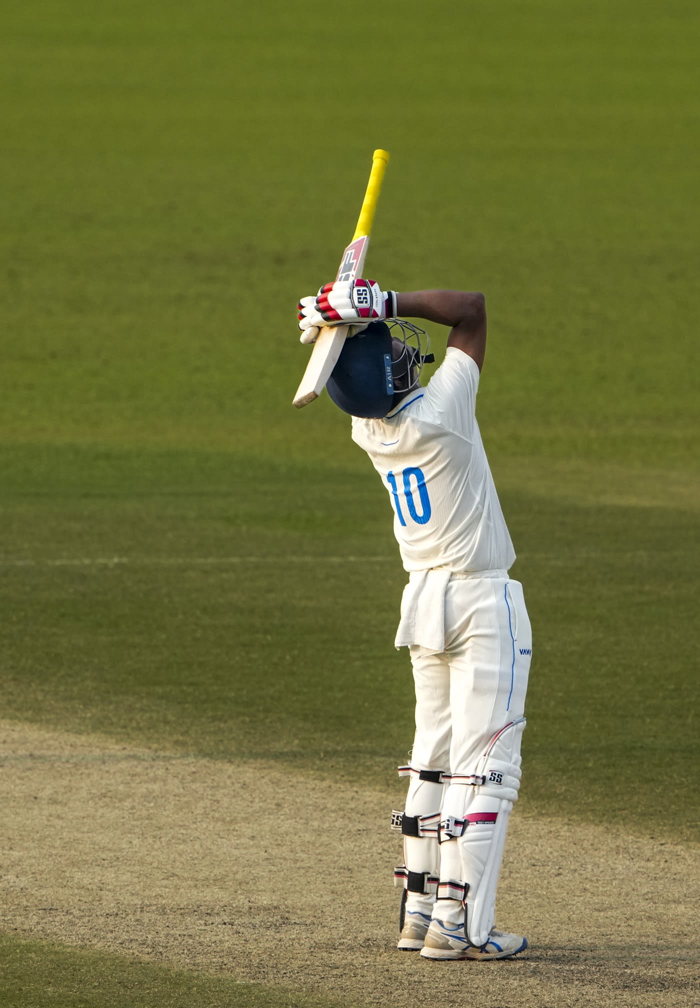 Sudip Chatterjee reacts after being dismissed for 98