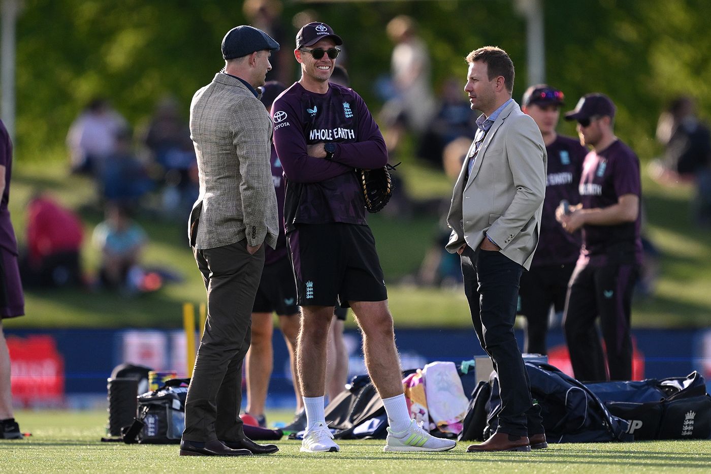 TV commentators Shane Bond and Neil Wagner catch up with their former New Zealand team-mate Tim Southee, now England's bowling coach