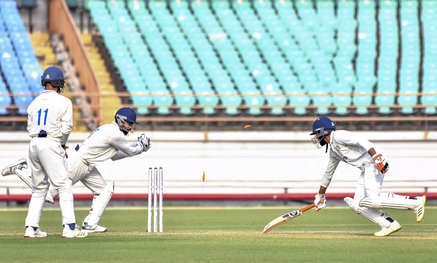 Himanshu Mantri stumps Ravindra Jadeja off Kumar Kartikeya