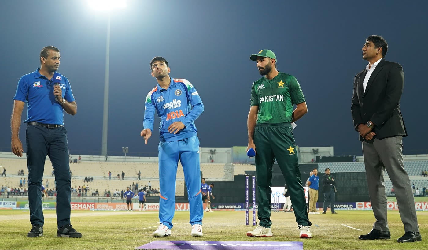 Captains Jitesh Sharma and Irfan Khan at the toss