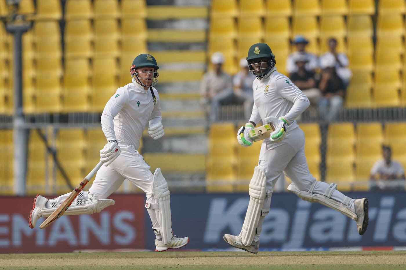 Kyle Verreynne and Senuran Muthuswamy brought up a fifty stand