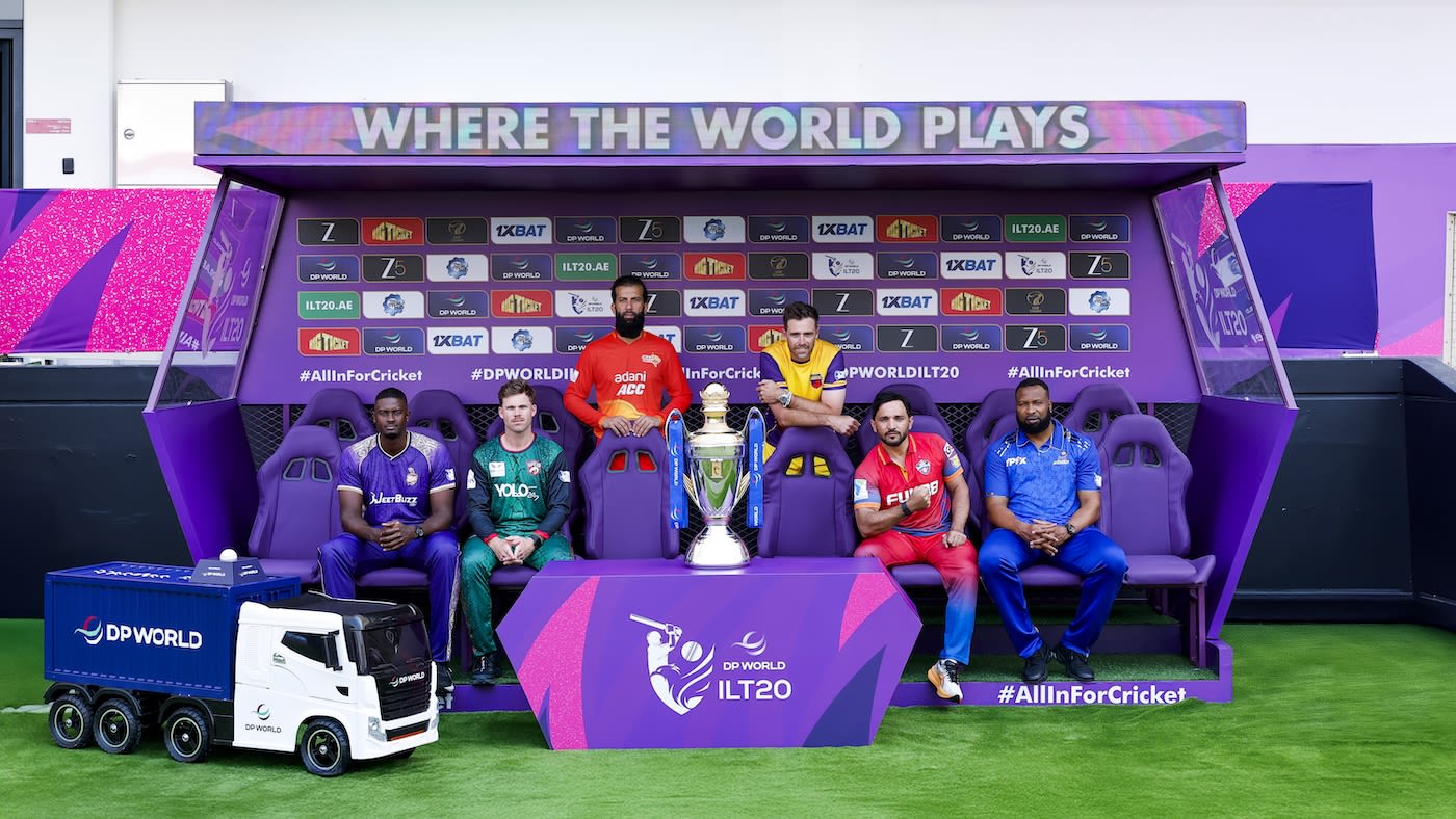Jason Holder, Lockie Ferguson, Moeen Ali, Tim Southee, Gulbadin Naib and Kieron Pollard with the ILT20 trophy