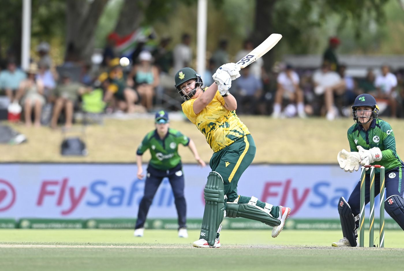 Dane van Niekerk scored a 19-ball 41