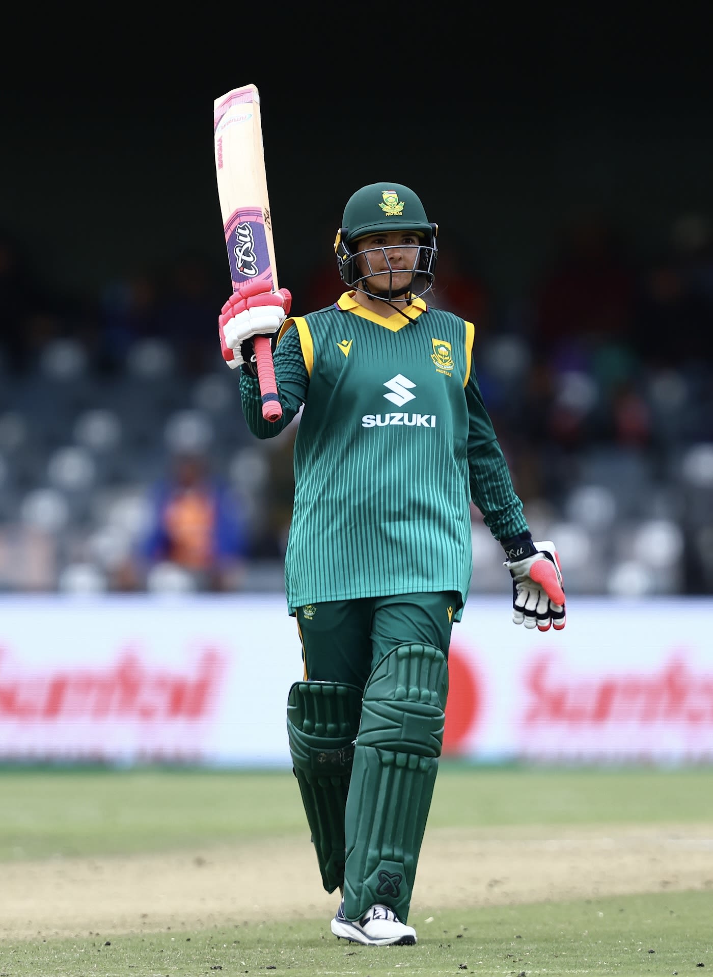 Sune Luus stayed unbeaten to take South Africa over the line