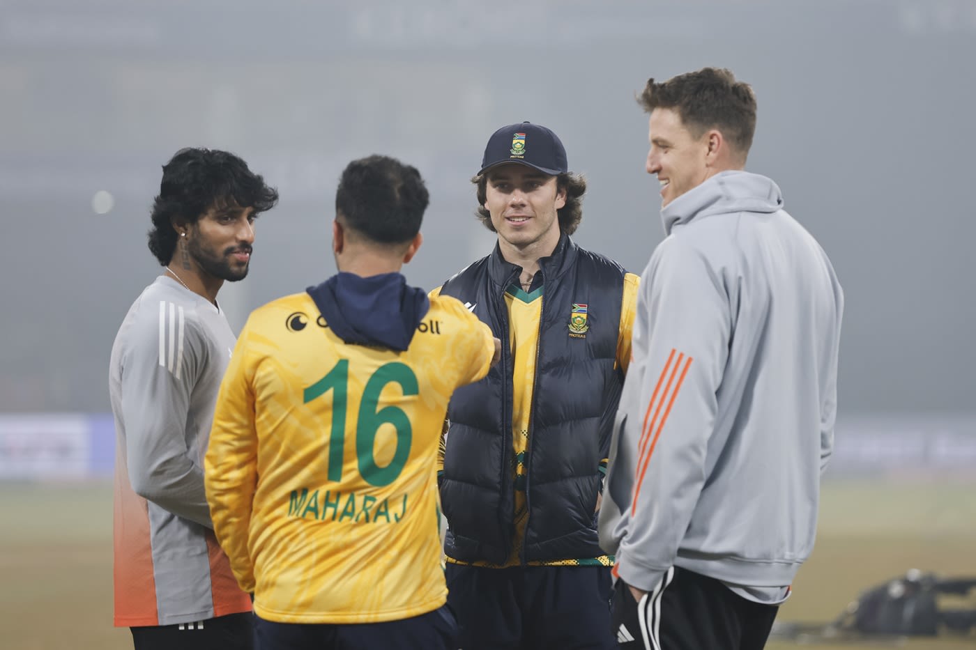 Tilak Varma, Dewald Brevis, Morne Morkel and Keshav Maharaj have a chat