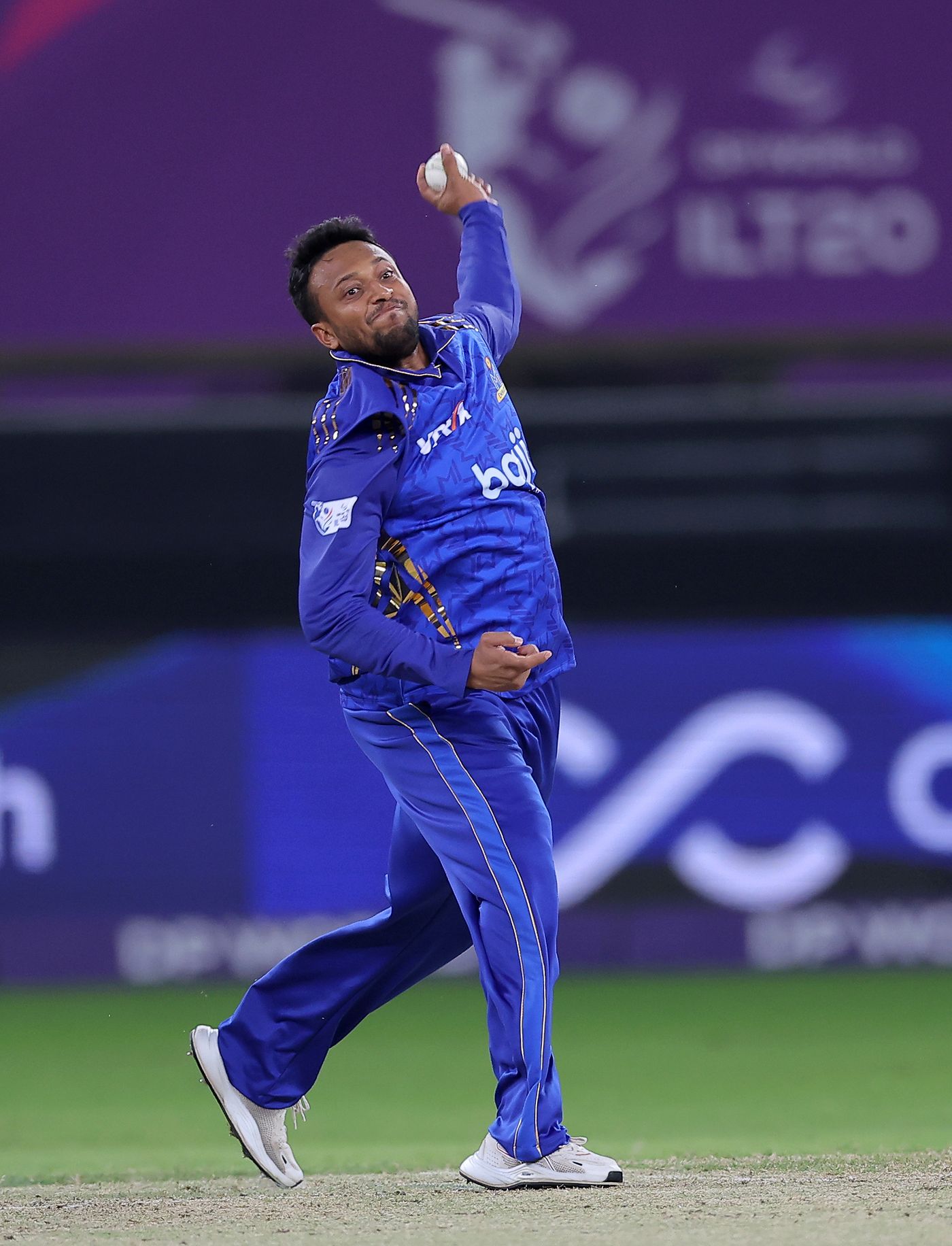 Shakib Al Hasan bowls a delivery
