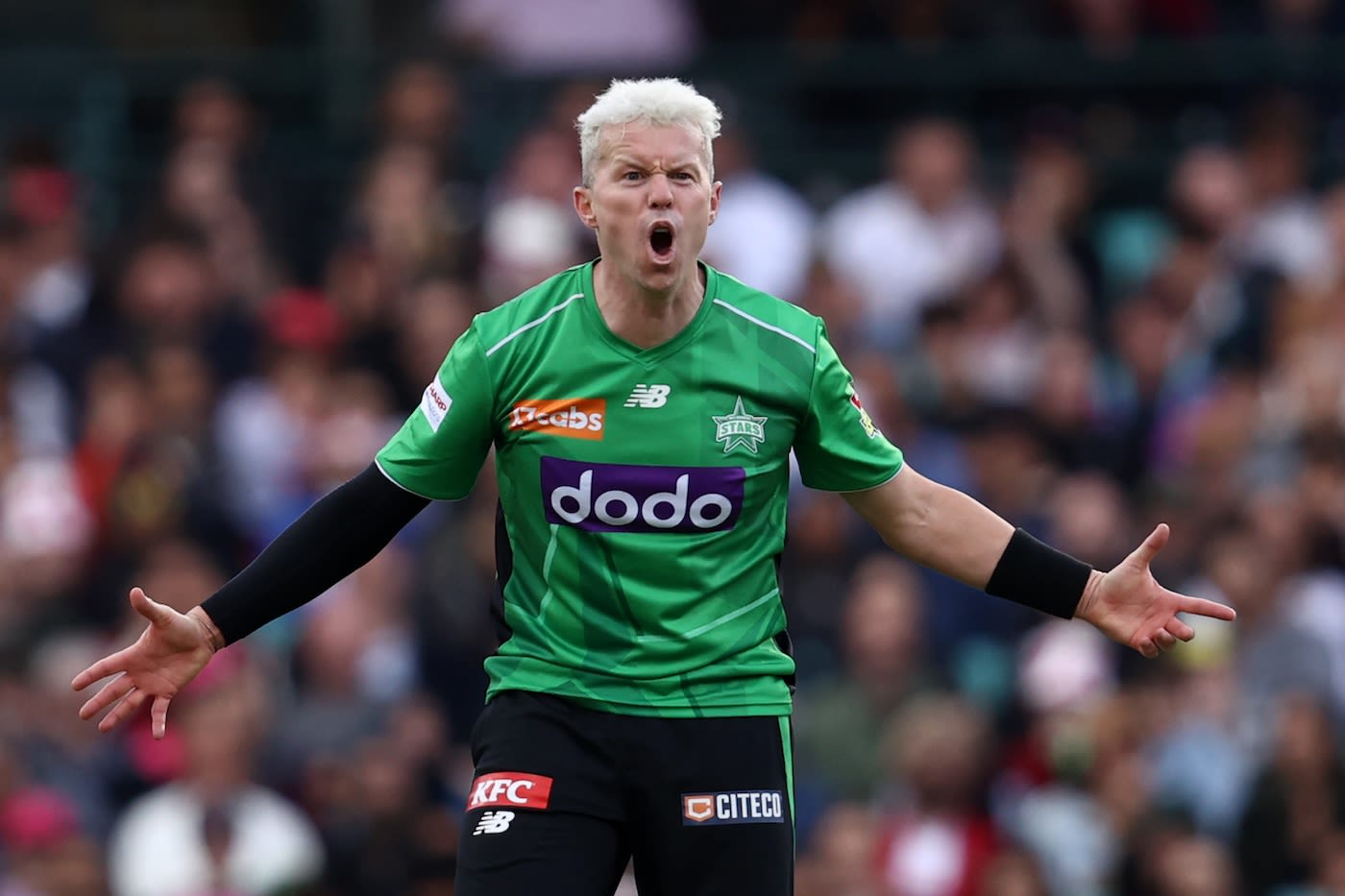 Peter Siddle picked up three wickets