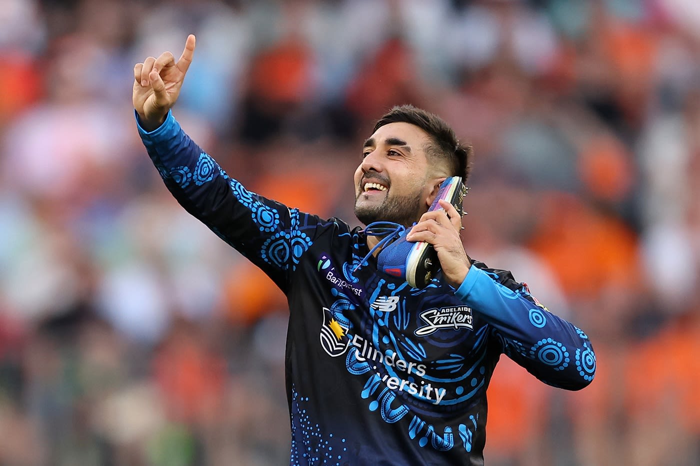 Tabraiz Shamsi celebrates Mitchell Marsh's wicket
