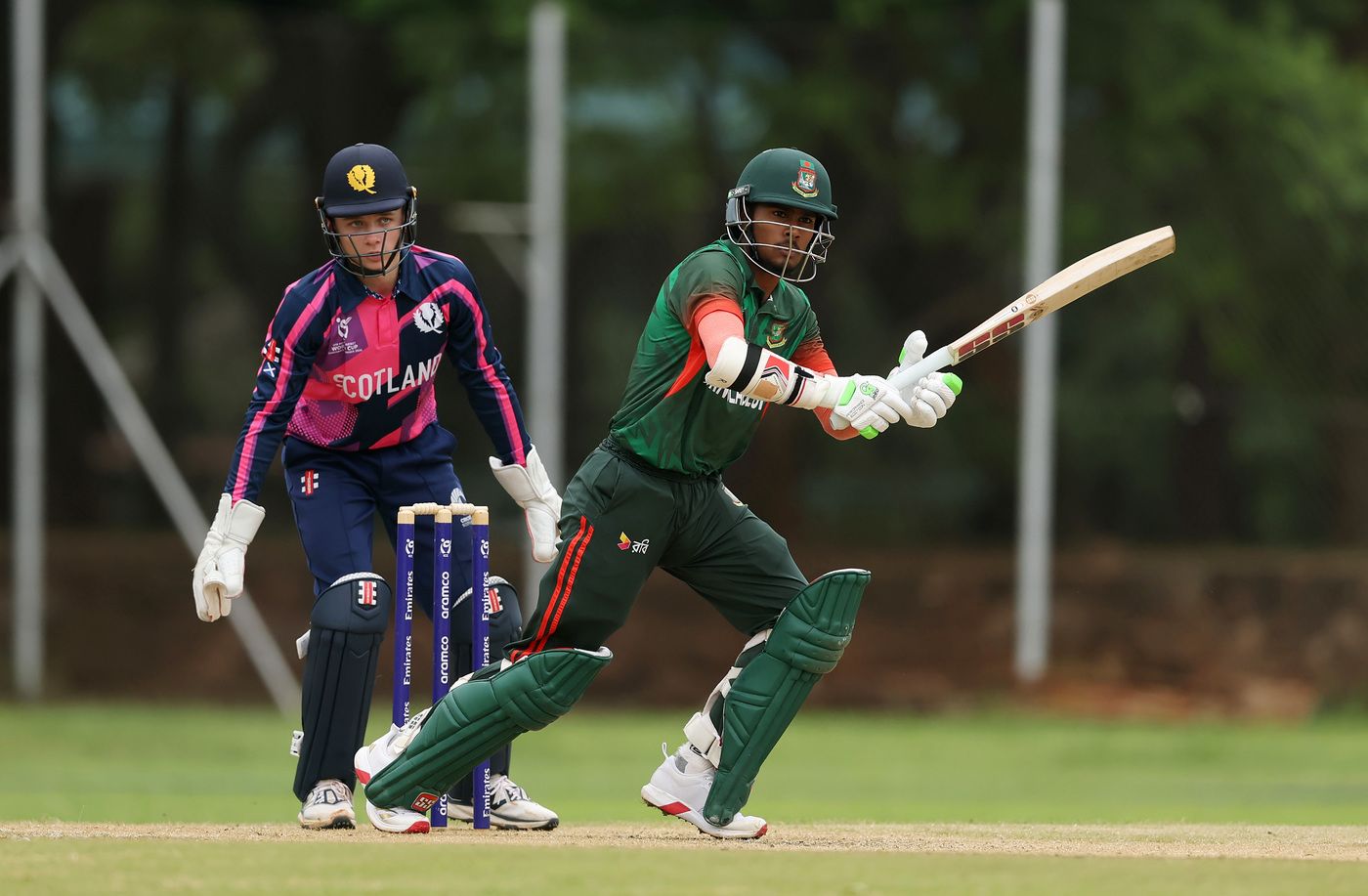Rifat Beg plays a shot