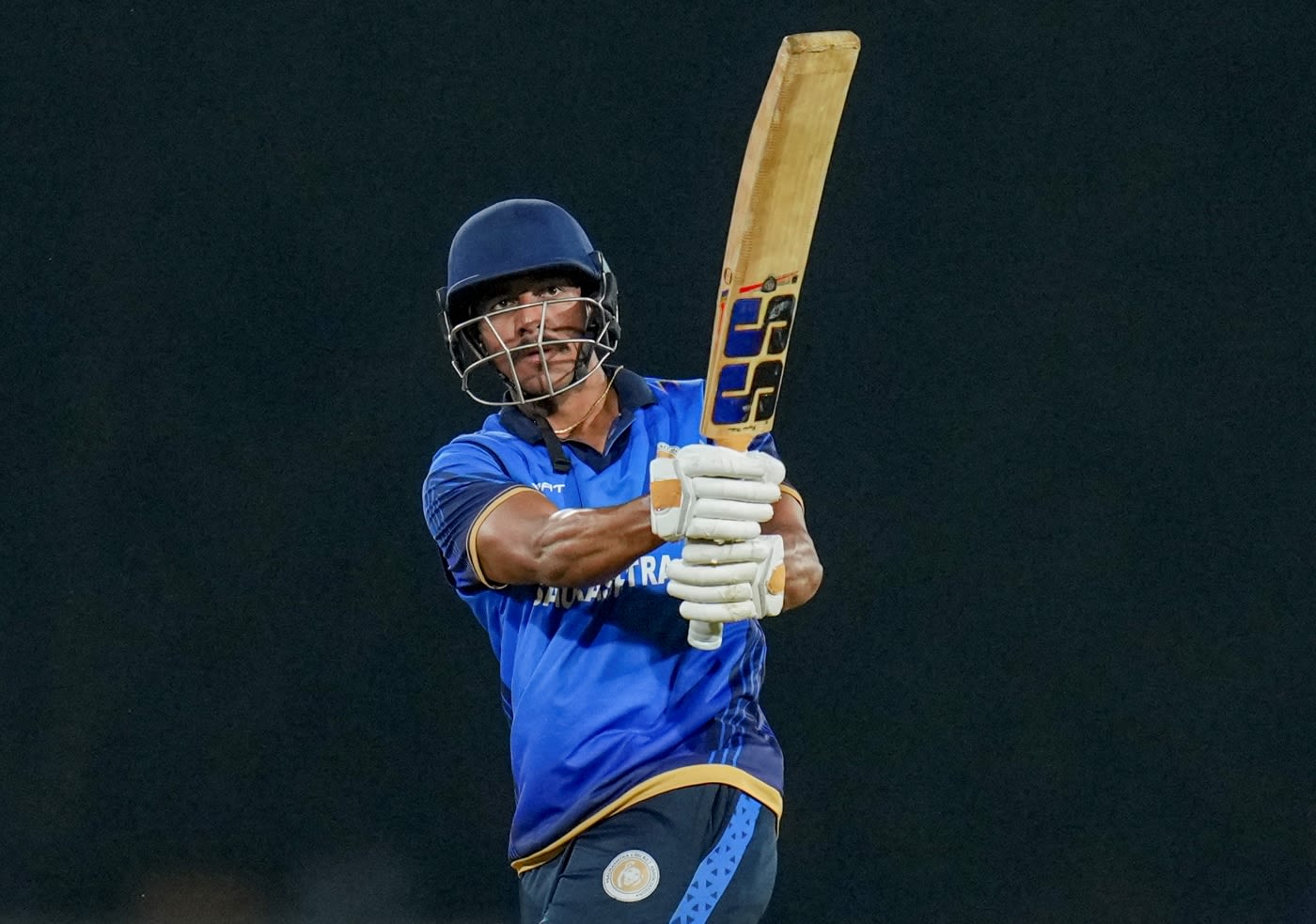 Vishvaraj Jadeja hit 18 fours and three sixes in his unbeaten 127-ball 165