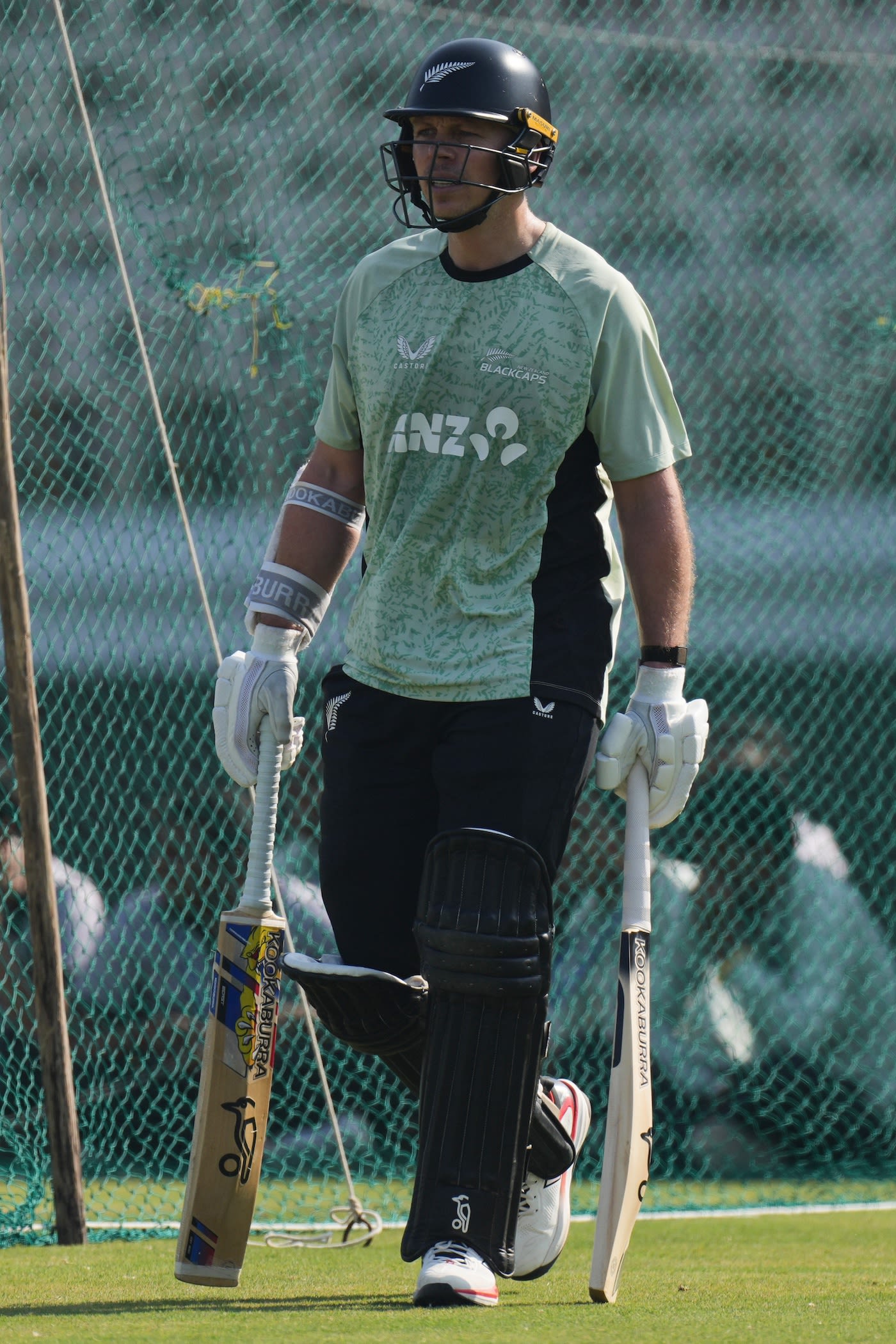 Michael Bracewell leaves the nets