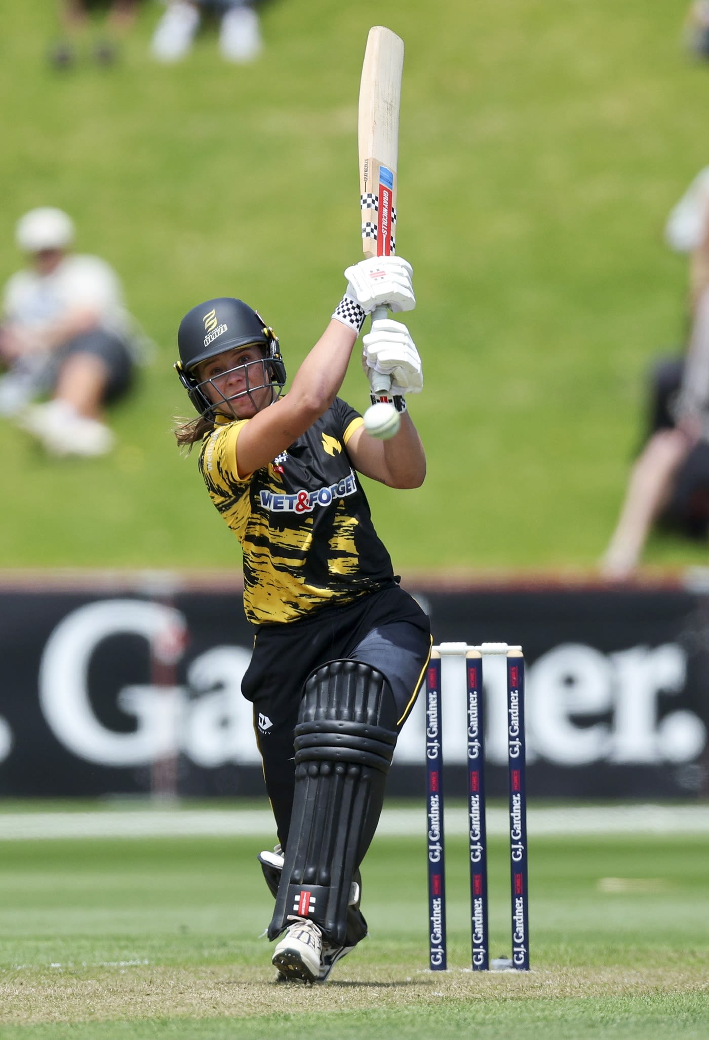 Jess Kerr in action for Wellington Blaze