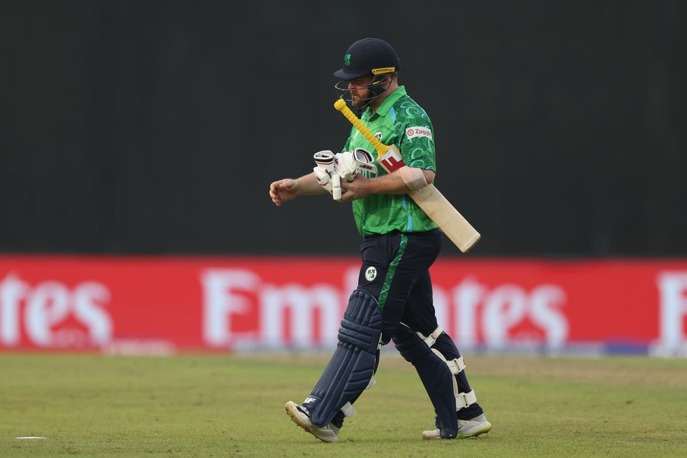Paul Stirling retired hurt after just one ball