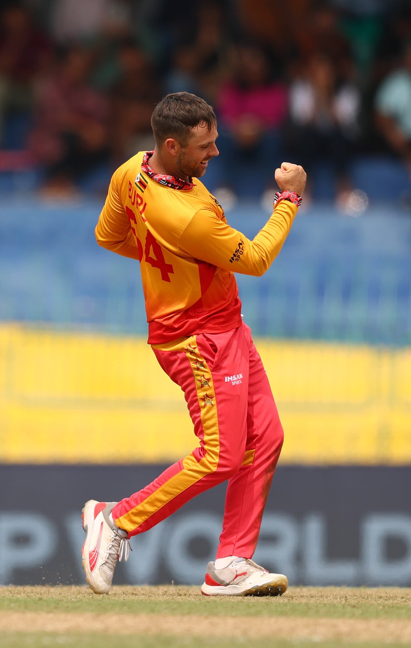 Ryan Burl got rid of Glenn Maxwell