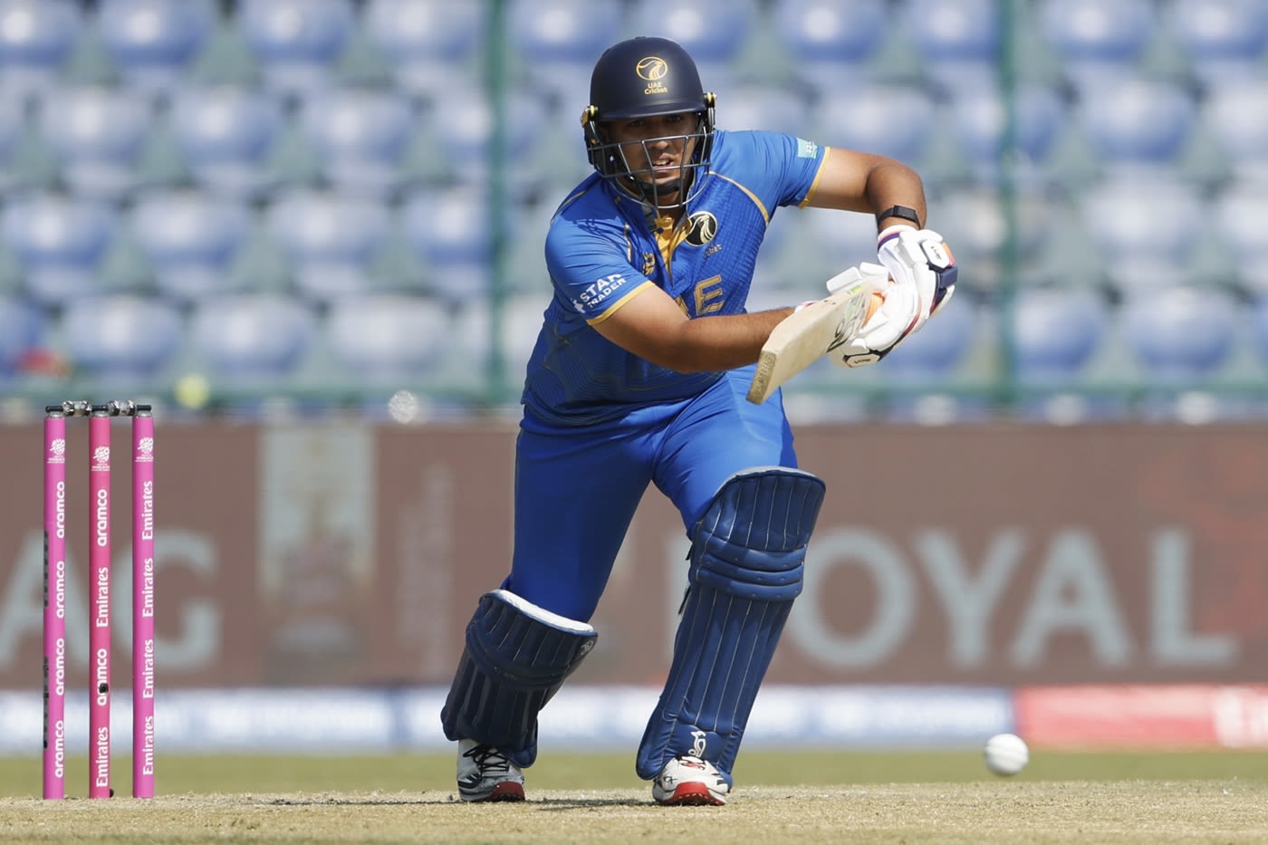 Alishan Sharafu made 40 off 31