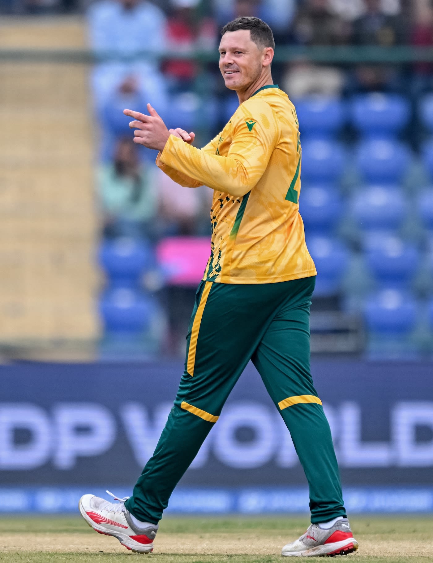 George Linde picked up the first wicket