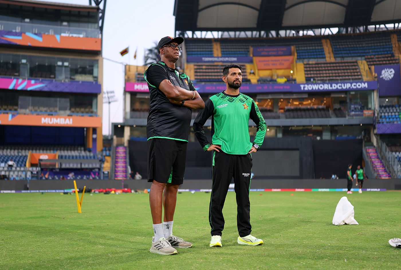 Courtney Walsh and Sikandar Raza chat