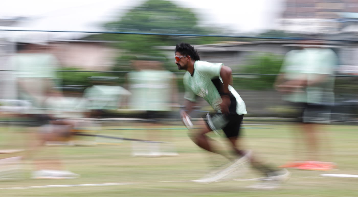 Ish Sodhi bowls in the nets
