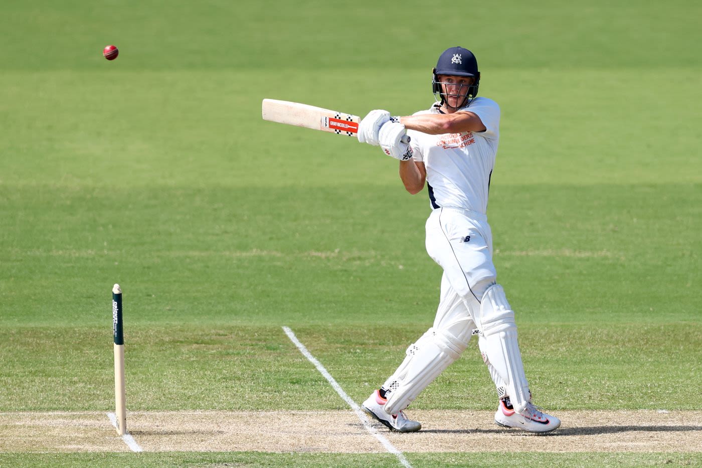 Campbell Kellaway pulls behind square