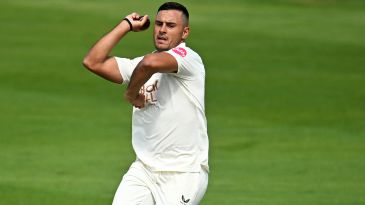 Swanepoel gives Worcestershire a chance before rain has final say