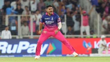 Bishnoi, Deshpande help Rajasthan Royals defend 210 in nervy finish