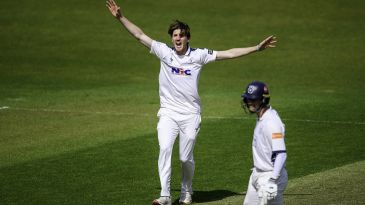 Yorkshire battle for defendable target as low-scoring thriller heads for showdown