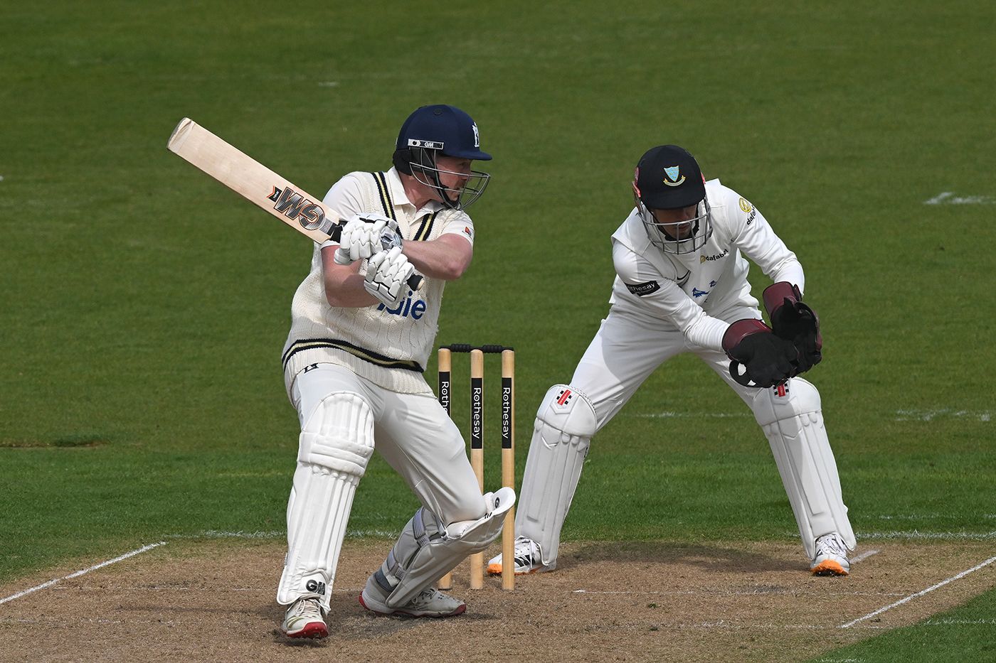 Rob Yates cuts during his first-innings 36
