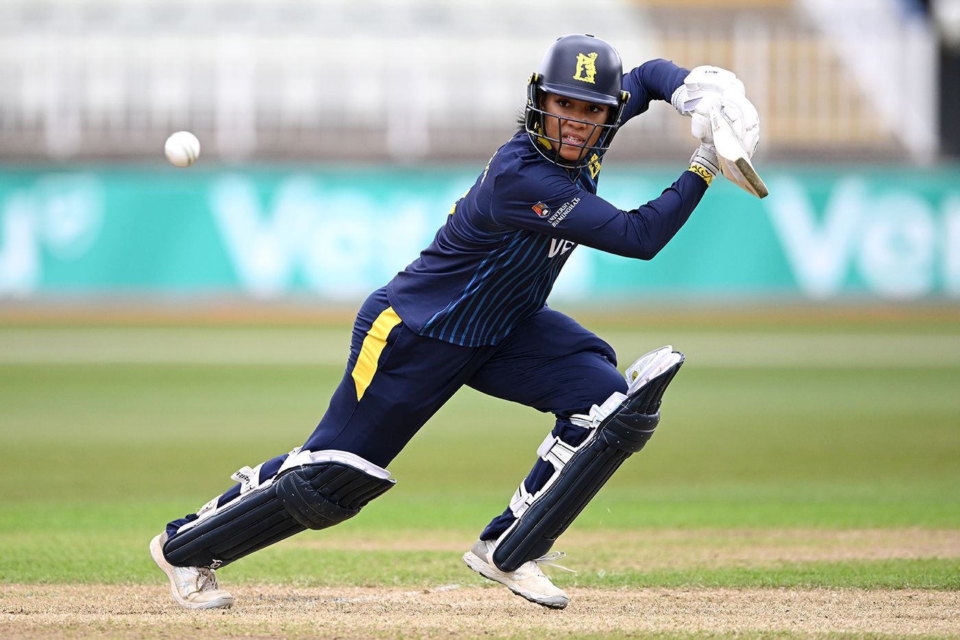Davina Perrin top-scored for Warwickshire