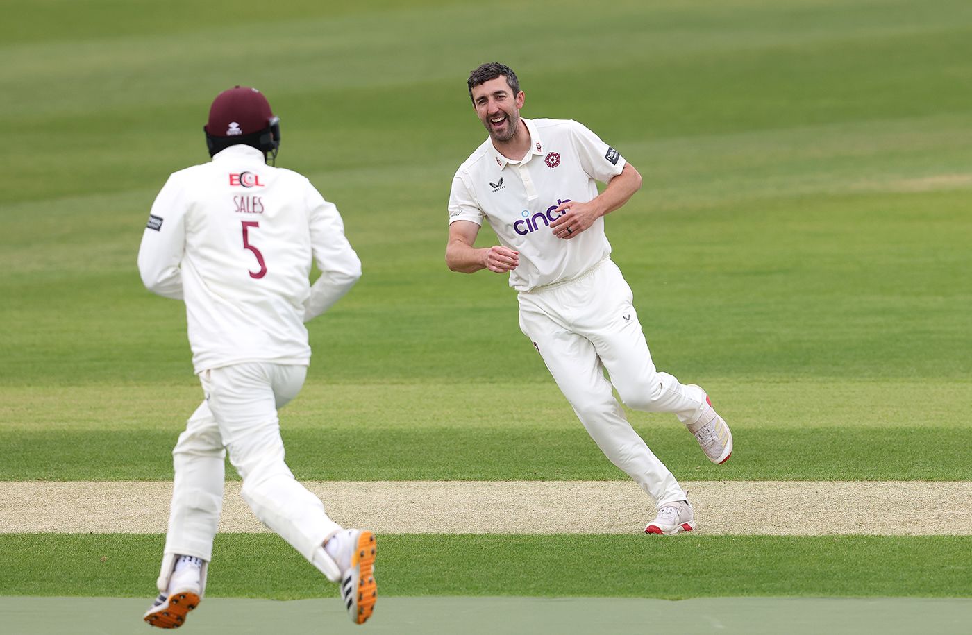 It didn't take Ben Sanderson long to break through with the new ball