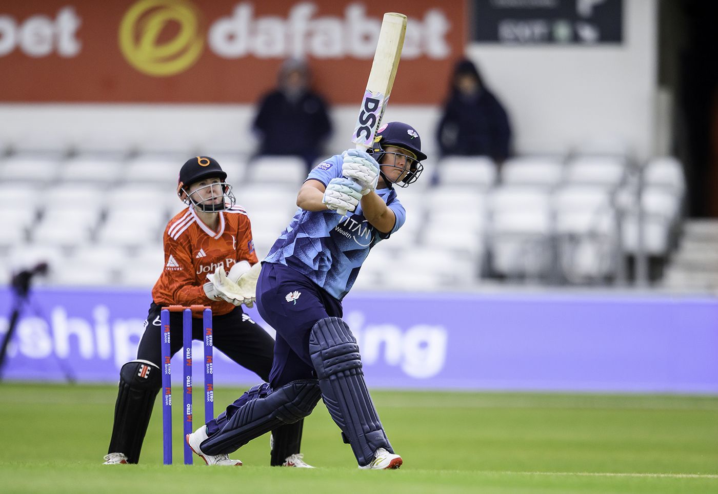 Jess Jonassen helped Yorkshire to a winning total