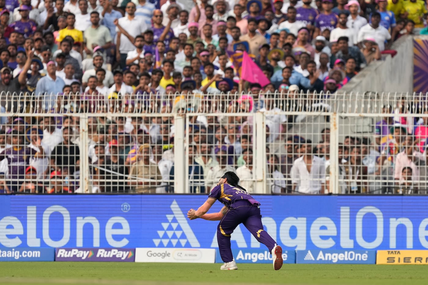 Ramandeep Singh judged a catch very well to send Vaibhav Sooryavanshi back